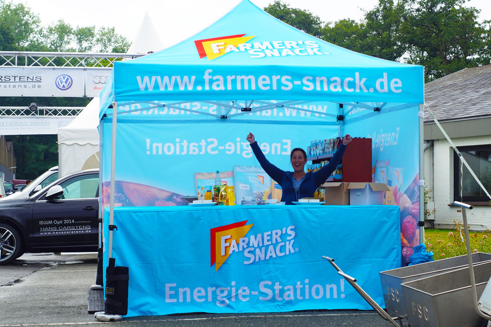 Faltpavillon als Verkaufsstand für Farmer´s Snack