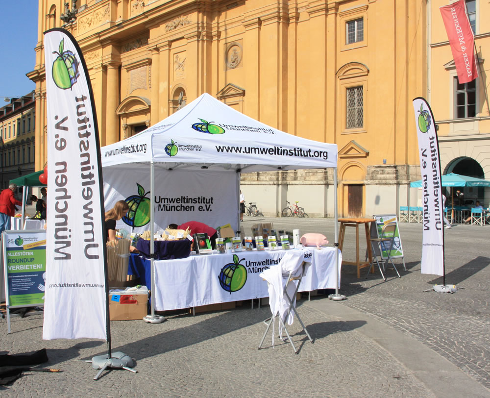 Umweltinstitut – Faltzelt mit Dachdruck