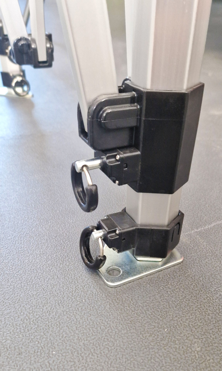 MVL-TENT Faltzelt Serie 45 Premium Standbeinprofil